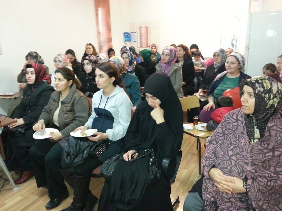 Anne olmaya hazırlık eğitimleri devam ediyor