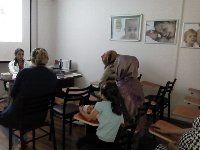 Gebe Bilgilendirme Sınıfında Üreme Sağlığı ve Aile Planlaması Eğitimi Verildi